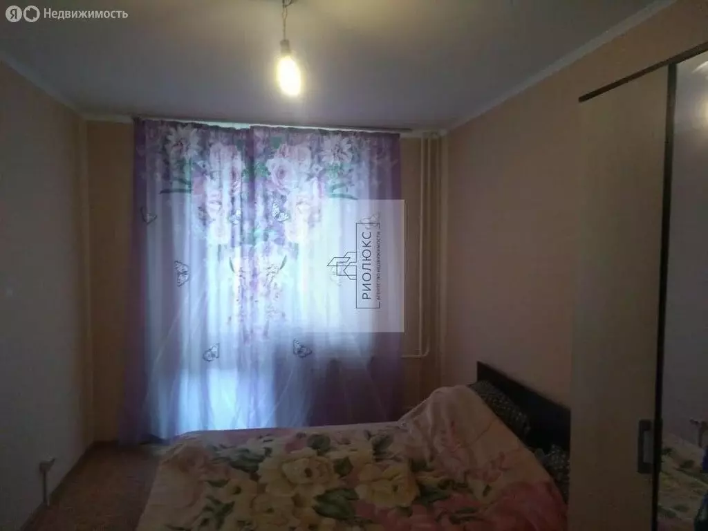 3-комнатная квартира: Магнитогорск, улица Зелёный Лог, 15 (64 м) - Фото 1