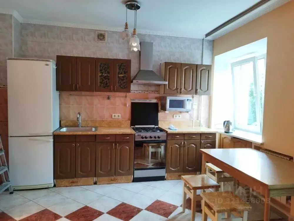 2-к кв. Омская область, Омск ул. Яковлева, 166 (50.0 м) - Фото 0