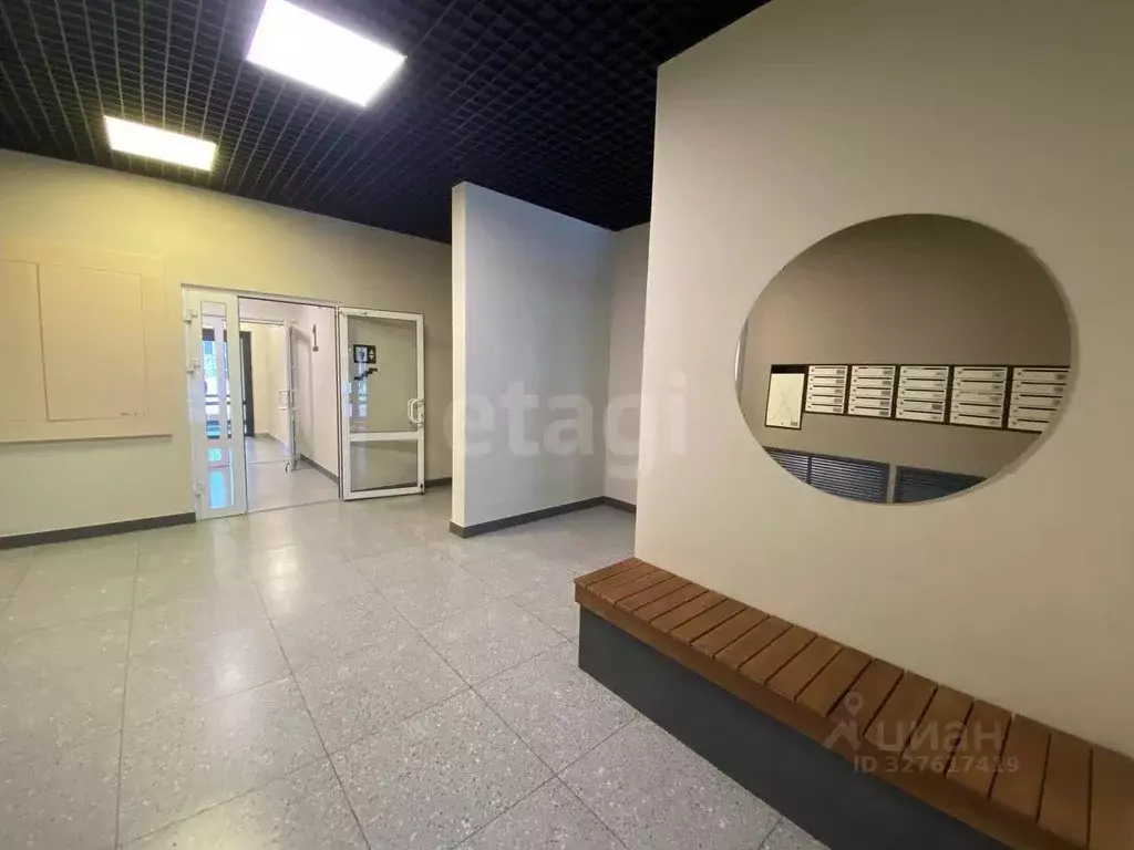 2-к кв. Тюменская область, Тюмень ул. Сергея Свиридова, 5 (58.0 м) - Фото 2