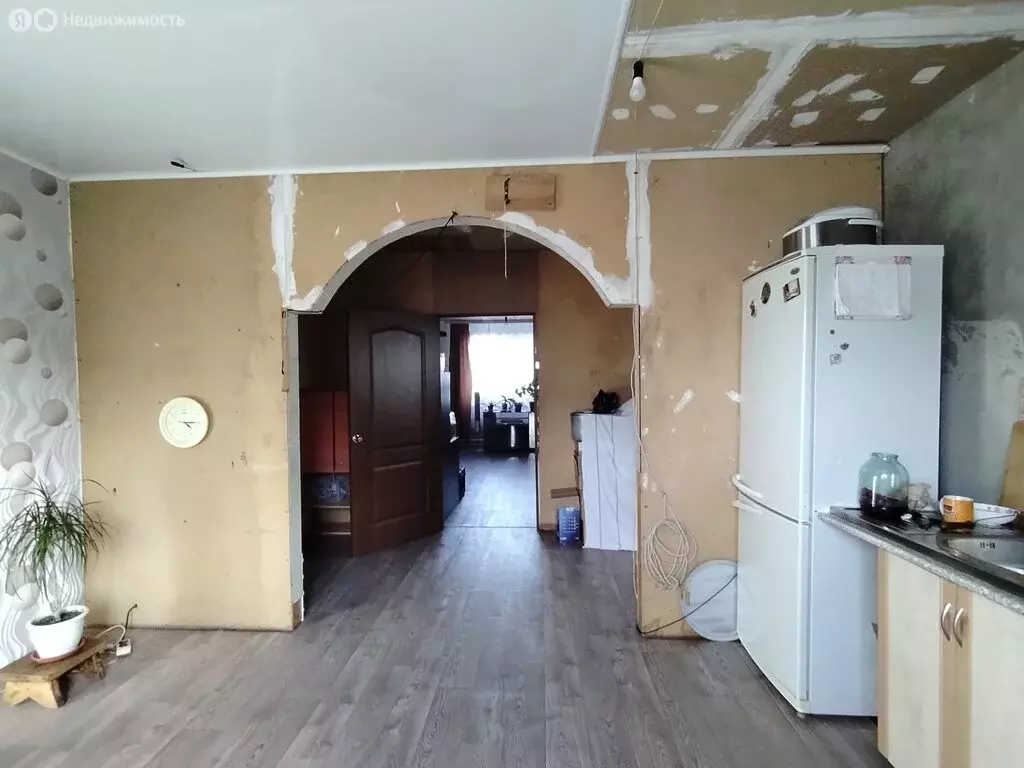 Дом в Калининград, Луганская улица, 52 (100 м) - Фото 1