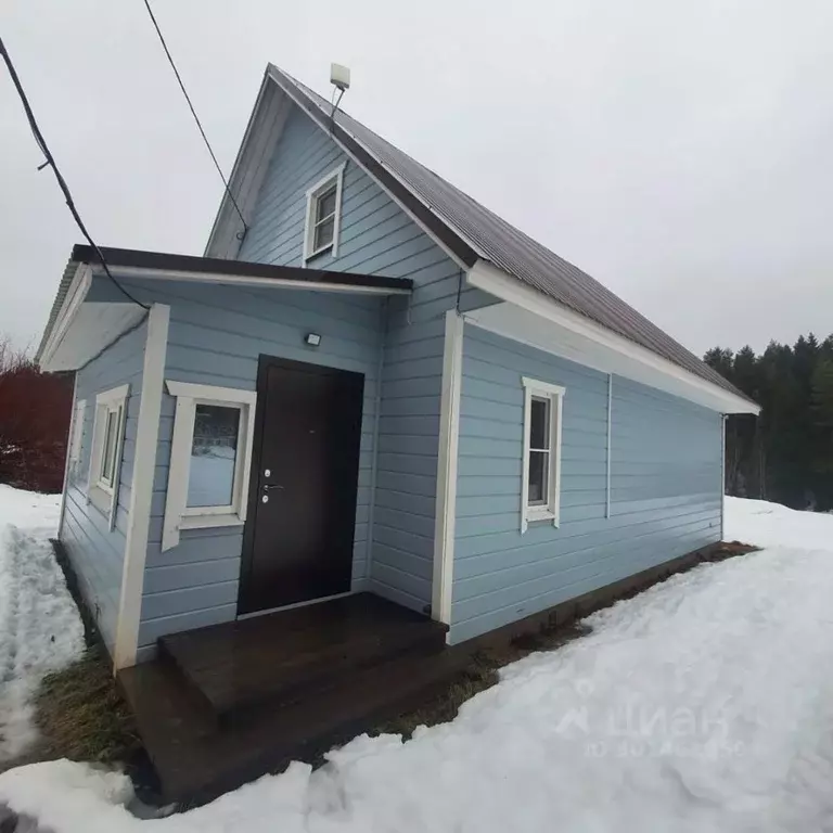 Дом в Карелия, Олонецкое городское поселение, д. Верховье ул. ... - Фото 1