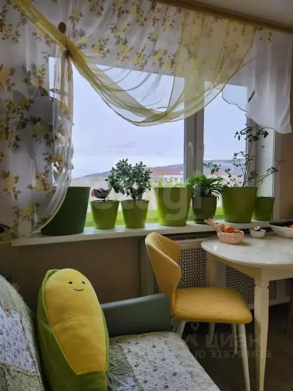 3-к кв. Сахалинская область, Южно-Сахалинск 8-й мкр, бул. Имени Ф.С. ... - Фото 1