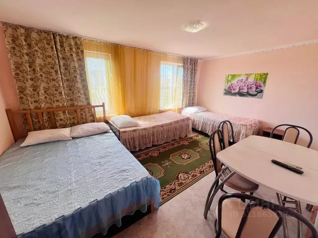 Комната Крым, Сакский район, с. Штормовое ул. Лиманная, 10 - Фото 1