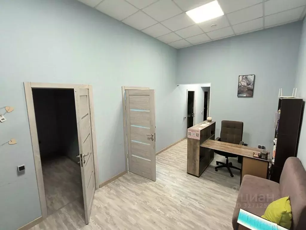 Офис в Московская область, Люберцы ул. Летчика Ларюшина, 6к2 (10 м) - Фото 1