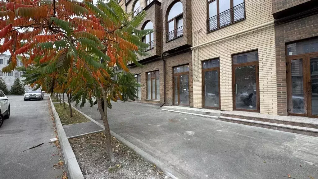 Помещение свободного назначения в Северная Осетия, Владикавказ бул. ... - Фото 1