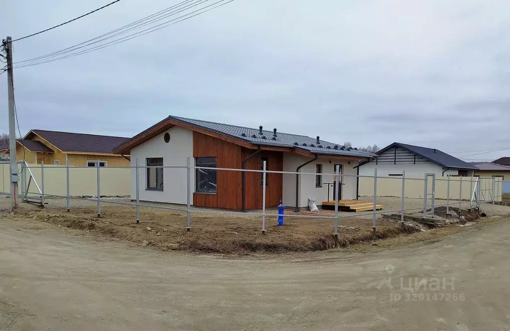 Дом в Челябинская область, Сосновский муниципальный округ, с. Большие ... - Фото 1