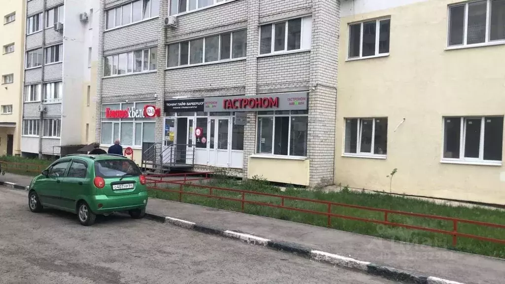 Торговая площадь в Саратовская область, Саратов ул. Романтиков, 48А ... - Фото 1