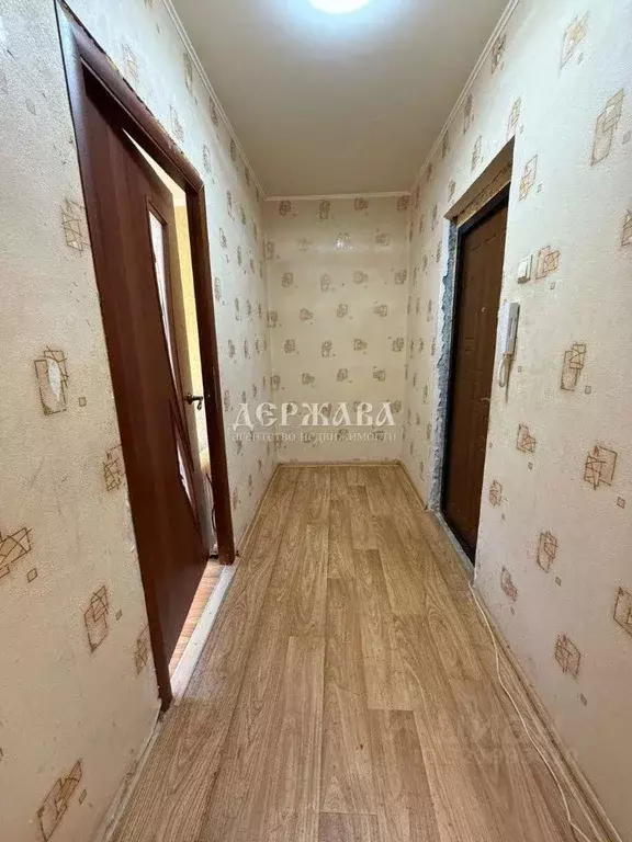 1-к кв. Белгородская область, Старый Оскол Ольминского мкр, 3 (39.3 м) - Фото 2