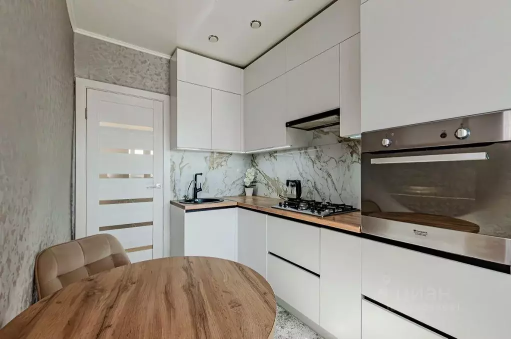 1-к кв. Татарстан, Казань ул. Лукина, 41 (40.3 м) - Фото 0