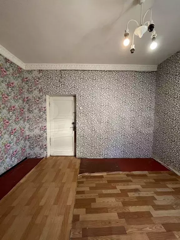 Комната 20 м в 3-к., 1/3 эт. - Фото 1