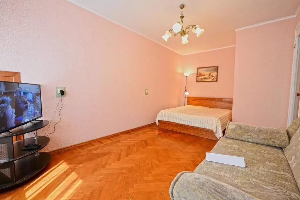 1-к кв. Волгоградская область, Волгоград ул. В.И. Ленина, 6 (35.0 м) - Фото 1