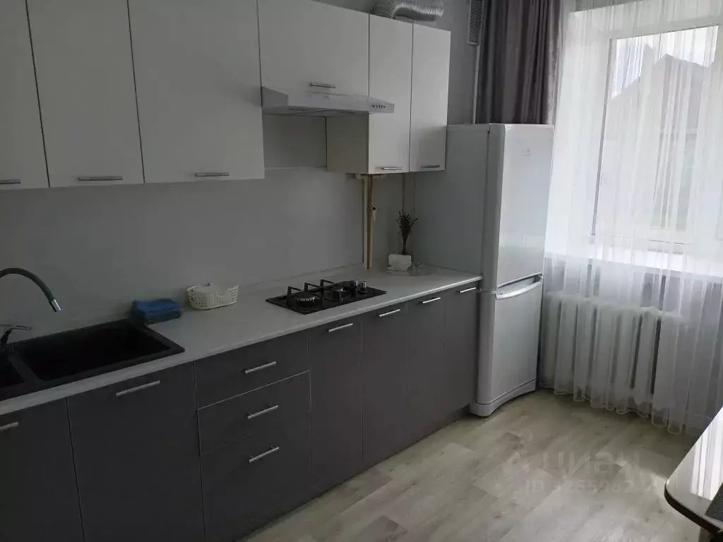 1-к кв. Брянская область, Сураж Октябрьская ул., 25 (39.0 м) - Фото 1