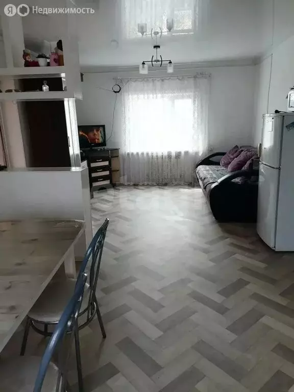 Дом в посёлок городского типа Усть-Баргузин, улица Энгельса (94.3 м) - Фото 2