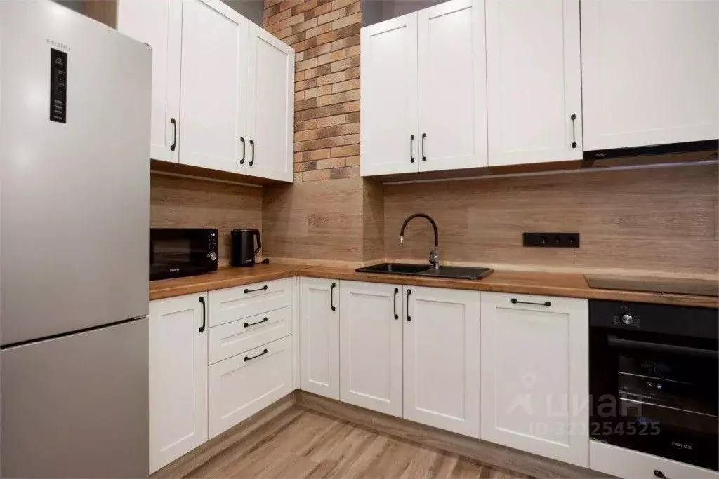 3-к кв. Краснодарский край, Сочи Красная Поляна пгт, ул. ... - Фото 1