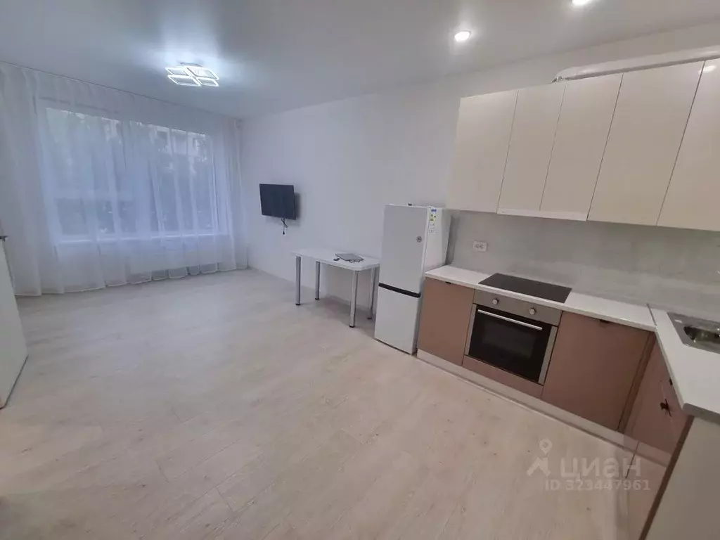 2-к кв. Свердловская область, Екатеринбург ул. Пехотинцев, 2В (42.7 м) - Фото 1