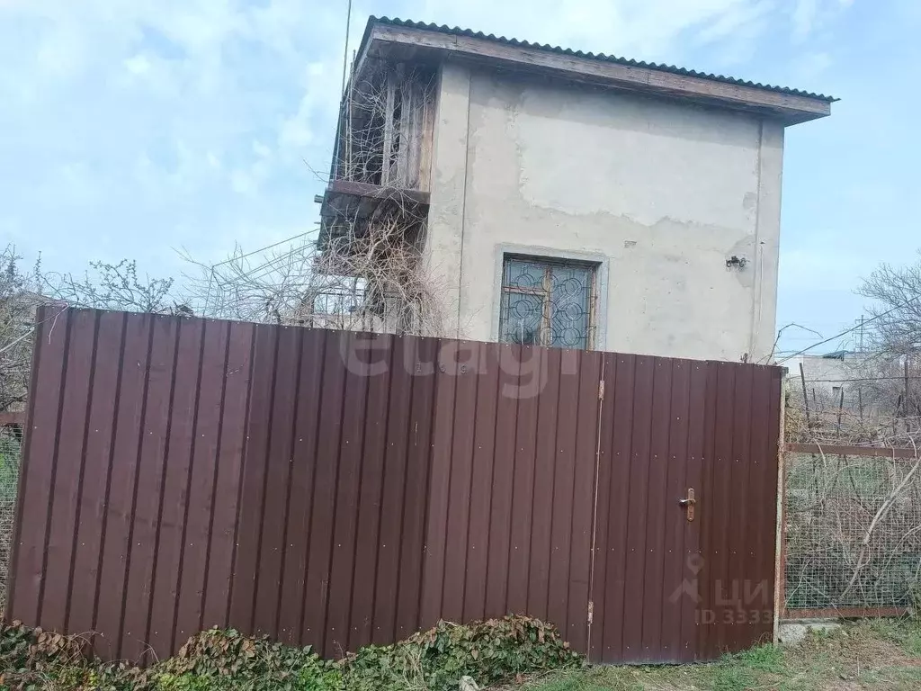 Дом в Крым, Сакский район, Штормовское с/пос, Полет СПК 26 (100 м) - Фото 1
