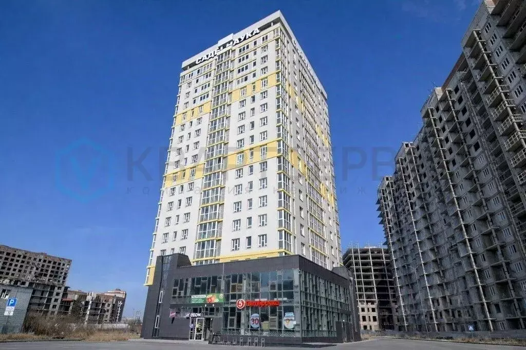 Помещение свободного назначения в Омская область, Омск просп. ... - Фото 1