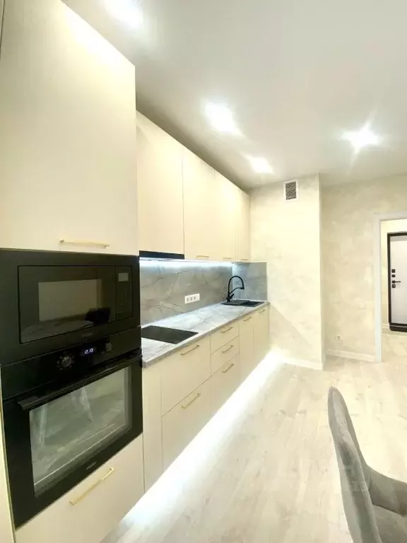 1-к кв. Татарстан, Казань ул. Мансура Хасанова, 15 (40.0 м) - Фото 2