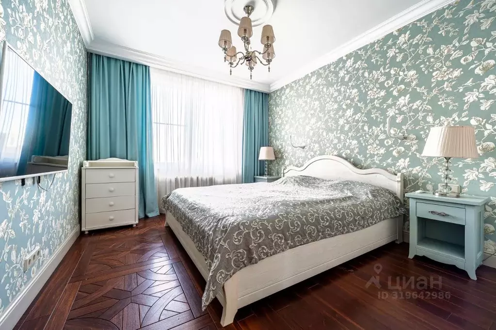 3-к кв. Санкт-Петербург ул. Адмирала Трибуца, 8 (95.0 м) - Фото 0