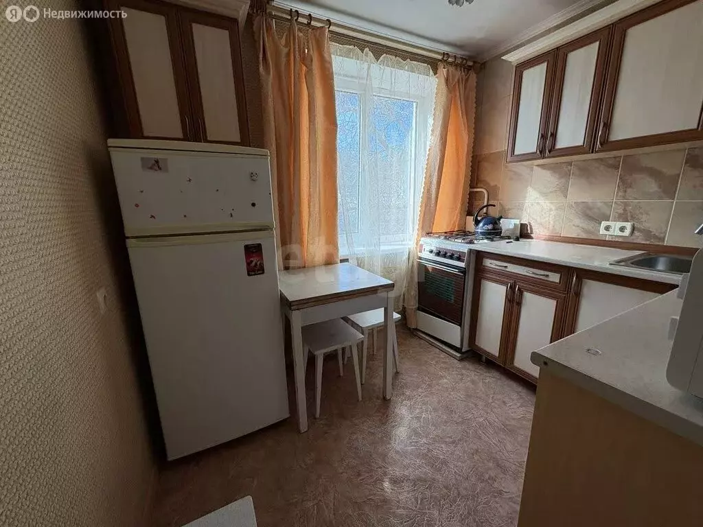 3-комнатная квартира: Грэсовский, улица Большевика Попова, 6 (62.4 м) - Фото 1