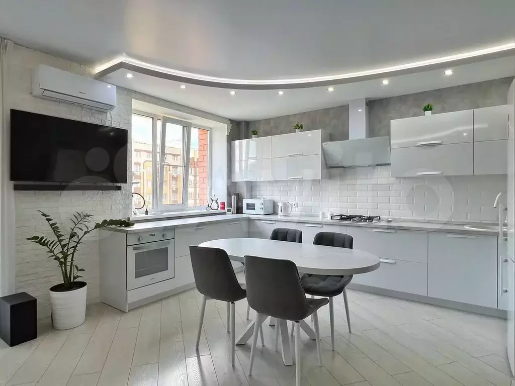 2-к. квартира, 71 м, 8/9 эт. - Фото 0