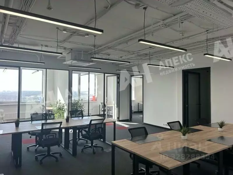 Помещение свободного назначения в Москва ул. Академика Варги, 8К1 (104 ... - Фото 1