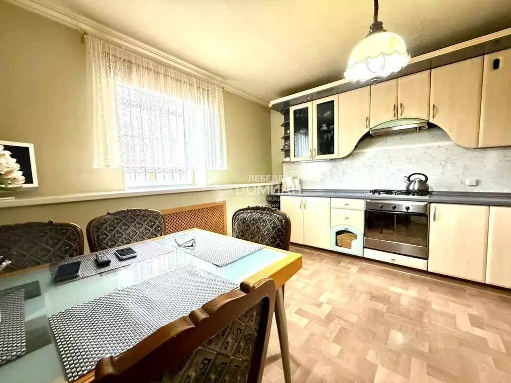 Дом в Ростовская область, Новочеркасск Комитетская ул., 137 (160 м) - Фото 1