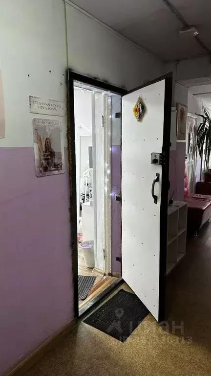 Помещение свободного назначения в Свердловская область, Асбест просп. ... - Фото 1