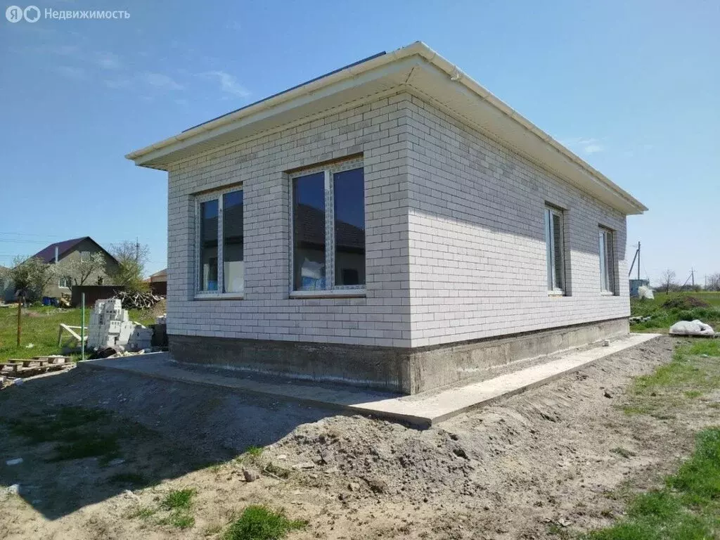 Дом в Краснодарский край, муниципальный округ Анапа, село Юровка (92 ... - Фото 1