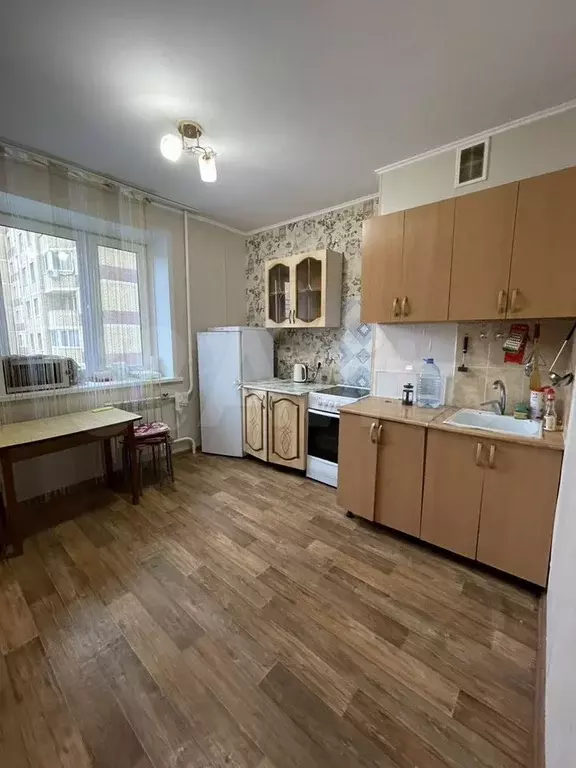 3-к. квартира, 80 м, 2/17 эт. - Фото 0