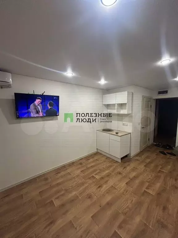 Комната 17 м в 5-к., 2/5 эт. - Фото 1