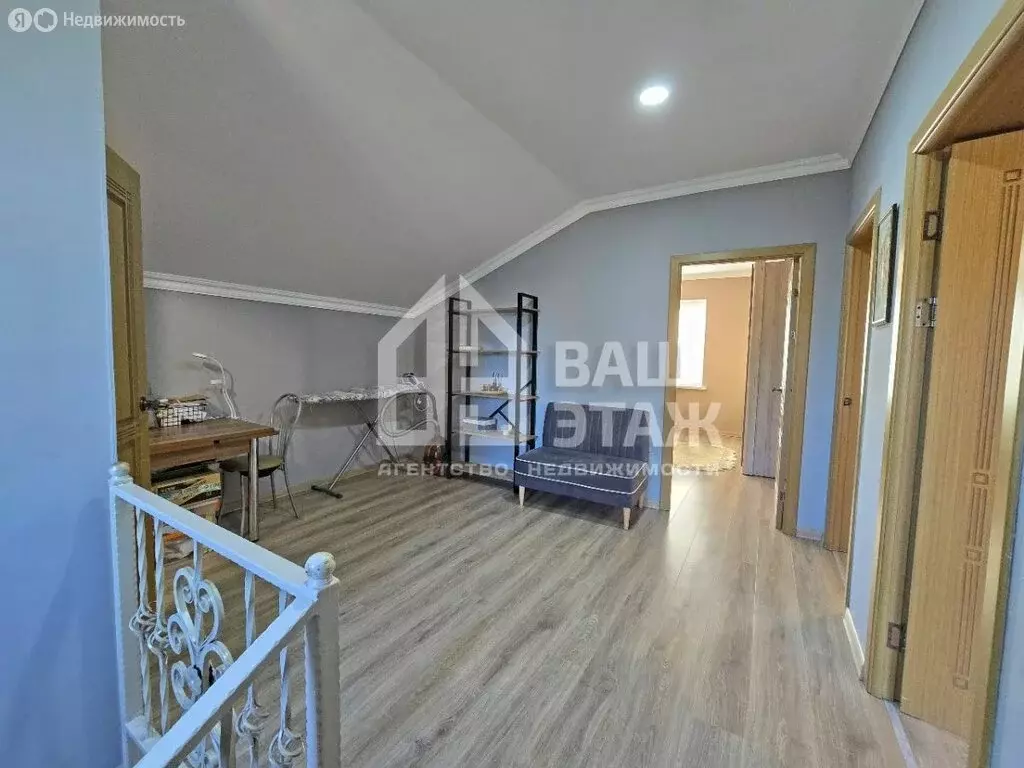 Дом в посёлок Воротынск, Центральная улица, 51А (195 м) - Фото 1