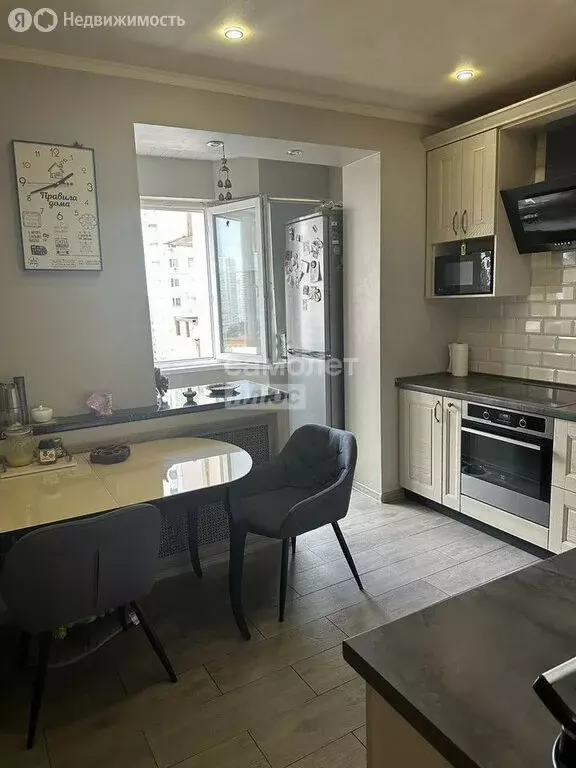 2-комнатная квартира: Одинцово, улица Чистяковой, 67 (55 м) - Фото 1