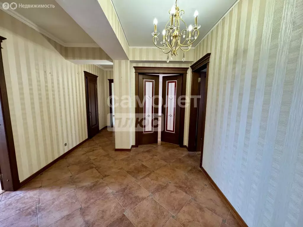3-комнатная квартира: Махачкала, улица Абдул-Вагаба Сулейманова, 70 ... - Фото 1