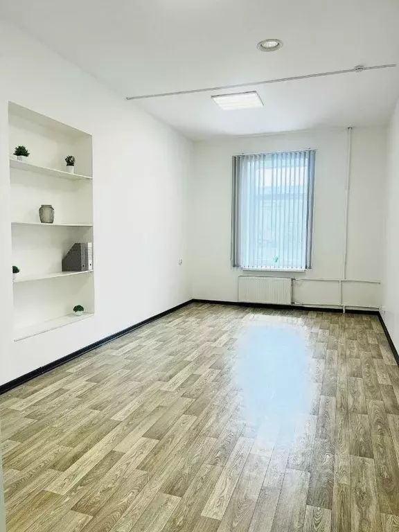 Офис в Санкт-Петербург ул. Уточкина, 4к1А (49 м) - Фото 1