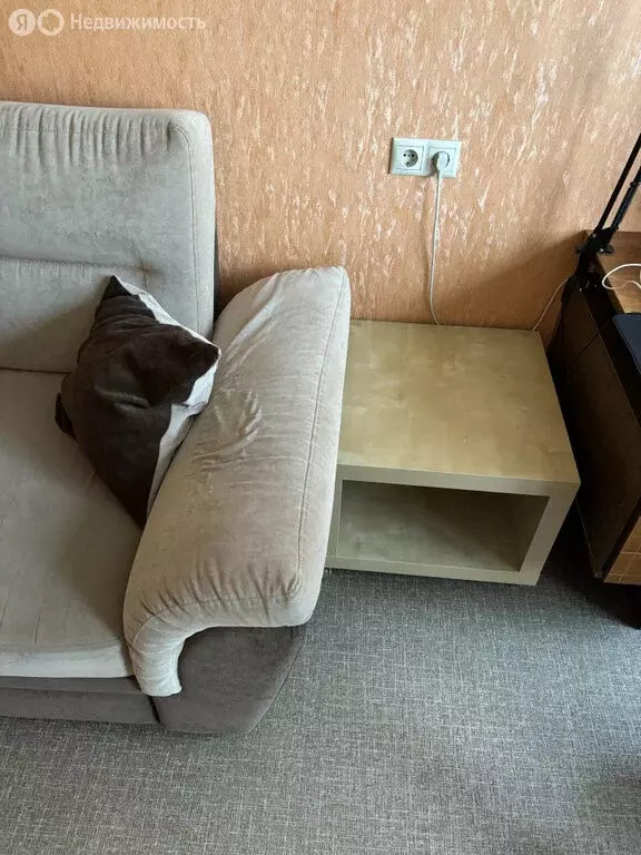 3-комнатная квартира: Омск, улица Малиновского, 14к1 (64 м) - Фото 1