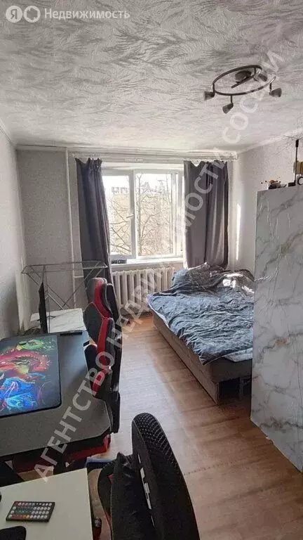 1к в 4-комнатной квартире (18 м) - Фото 1