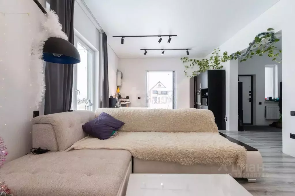 Дом в Калининградская область, Гурьевский муниципальный округ, пос. ... - Фото 1