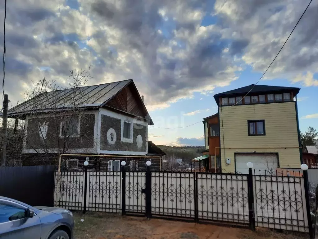 Дом в Саха (Якутия), Якутск ул. Тэкки Одулока (329 м) - Фото 1