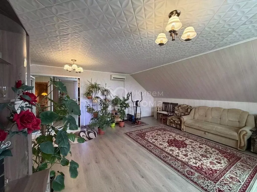 Дом в Волгоградская область, Волгоград Крепильная ул. (83 м) - Фото 1