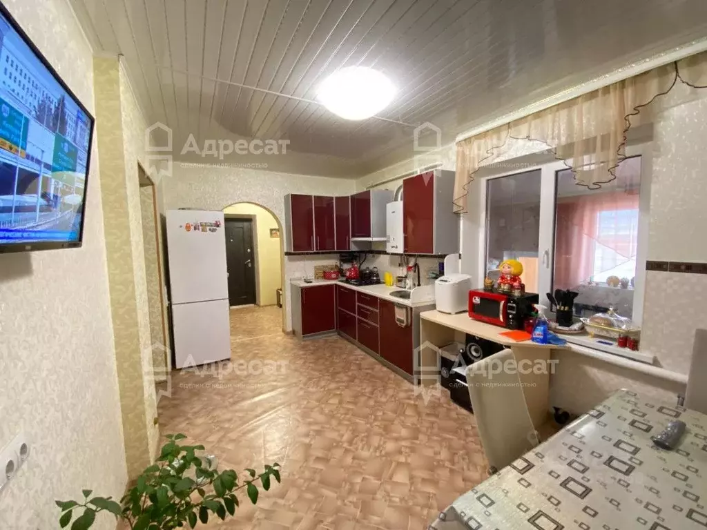 Дом в Волгоградская область, Волгоград Чебоксарская ул. (97 м) - Фото 1