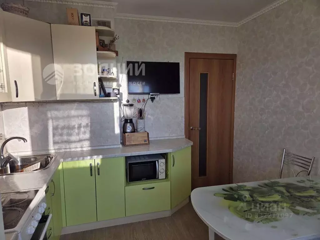 3-к кв. Чувашия, Чебоксары ул. Яблочкова, 8к2 (66.4 м) - Фото 1