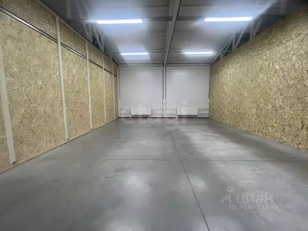 Торговая площадь в Астраханская область, Астрахань Красная Набережная ... - Фото 1