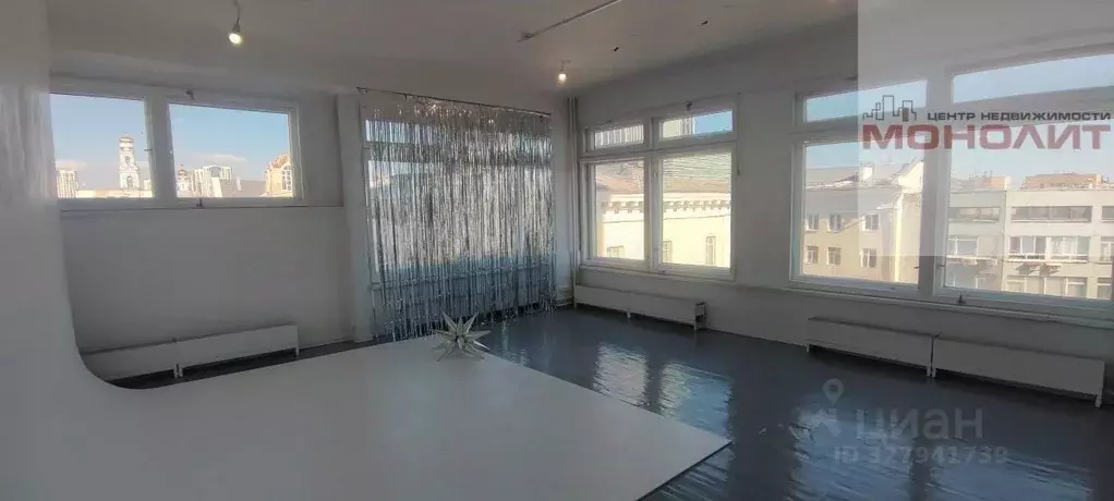 Офис в Свердловская область, Екатеринбург ул. Тургенева, 13 (33 м) - Фото 1