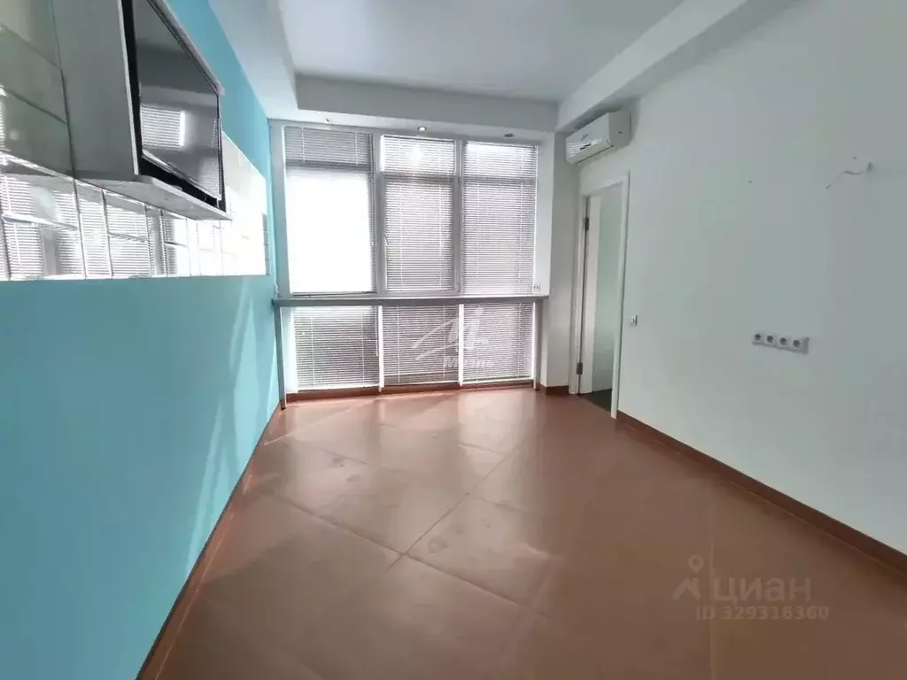 Помещение свободного назначения в Севастополь ул. Адмирала Фадеева, 48 ... - Фото 1