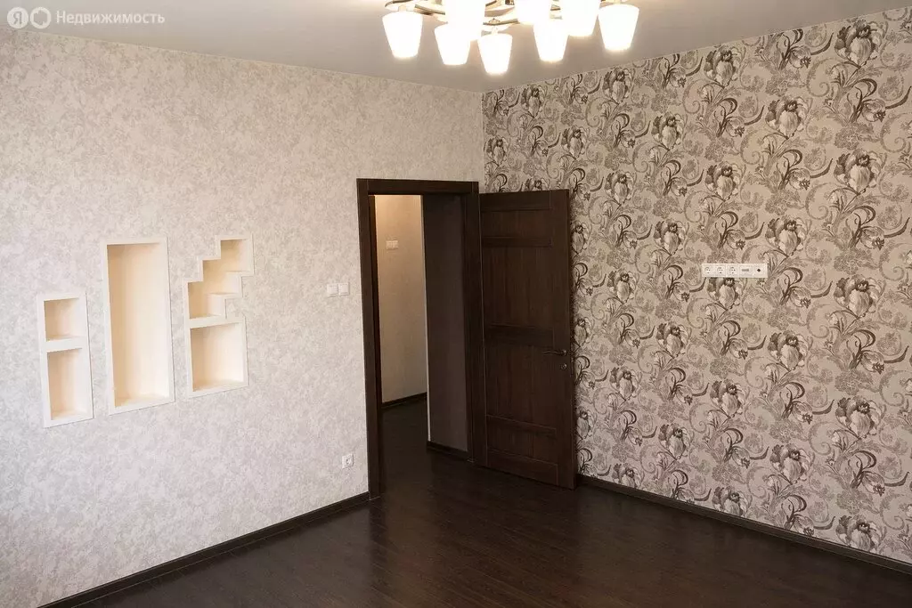3-комнатная квартира: Иркутск, улица Доржи Банзарова, 33 (75.7 м) - Фото 1