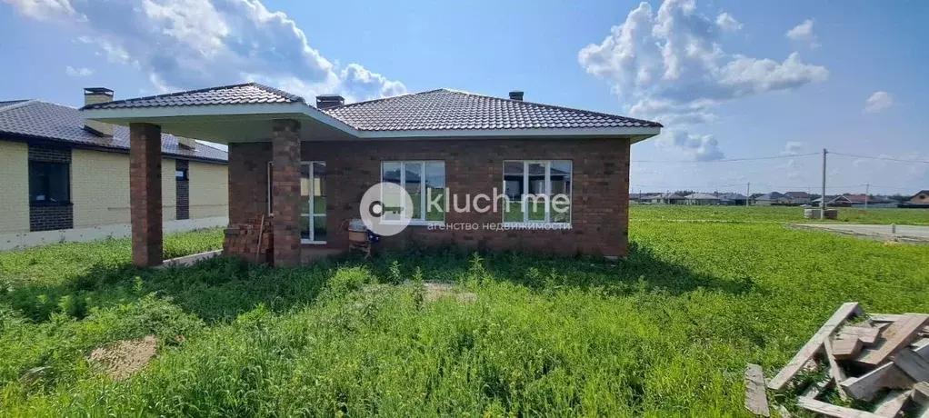 Дом в Татарстан, Лаишевский район, Кирбинское с/пос, д. Травкино ул. ... - Фото 1