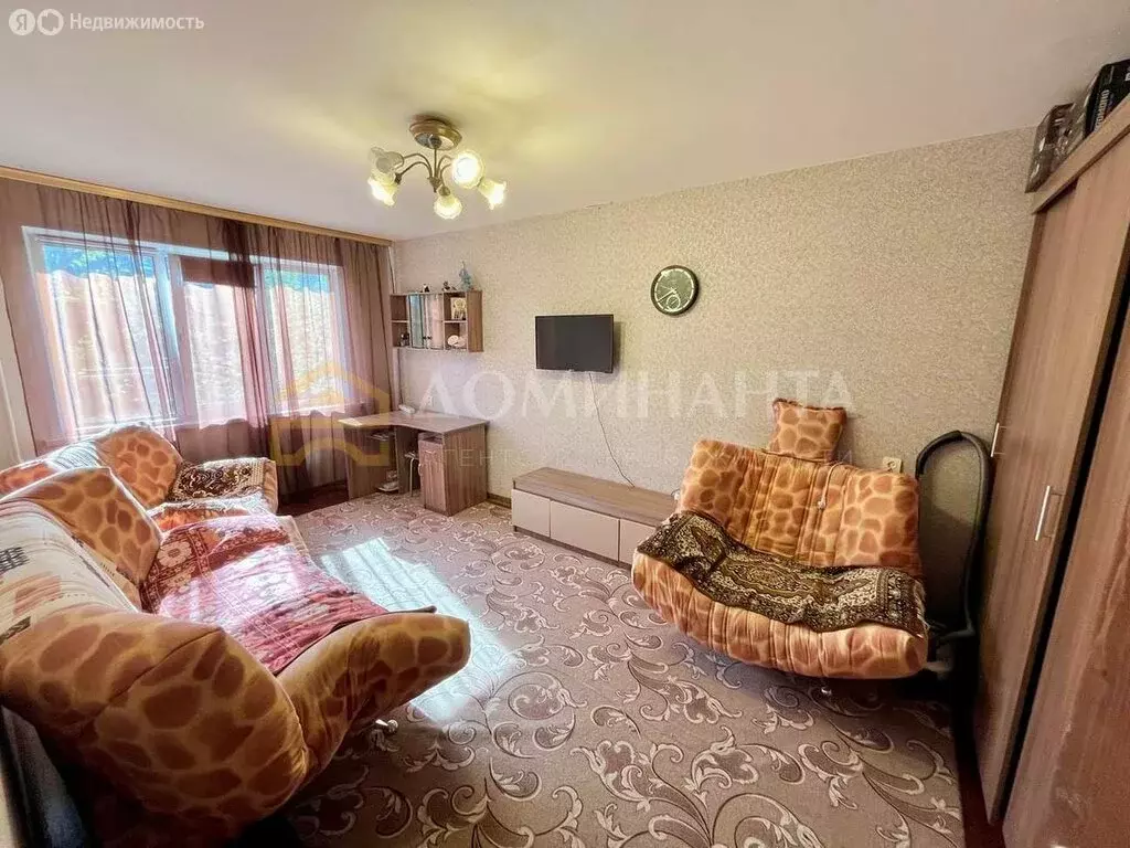 3-комнатная квартира: Смоленск, улица Багратиона, 9 (62 м) - Фото 1