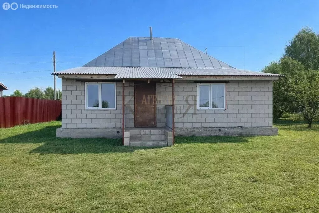 Дом в посёлок Лашма, Школьная улица, 12 (70 м) - Фото 1