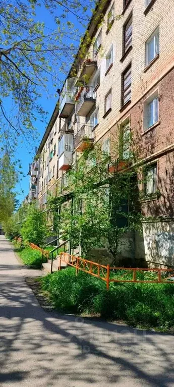 2-к кв. Свердловская область, Ревда ул. Максима Горького, 27 (43.9 м) - Фото 0